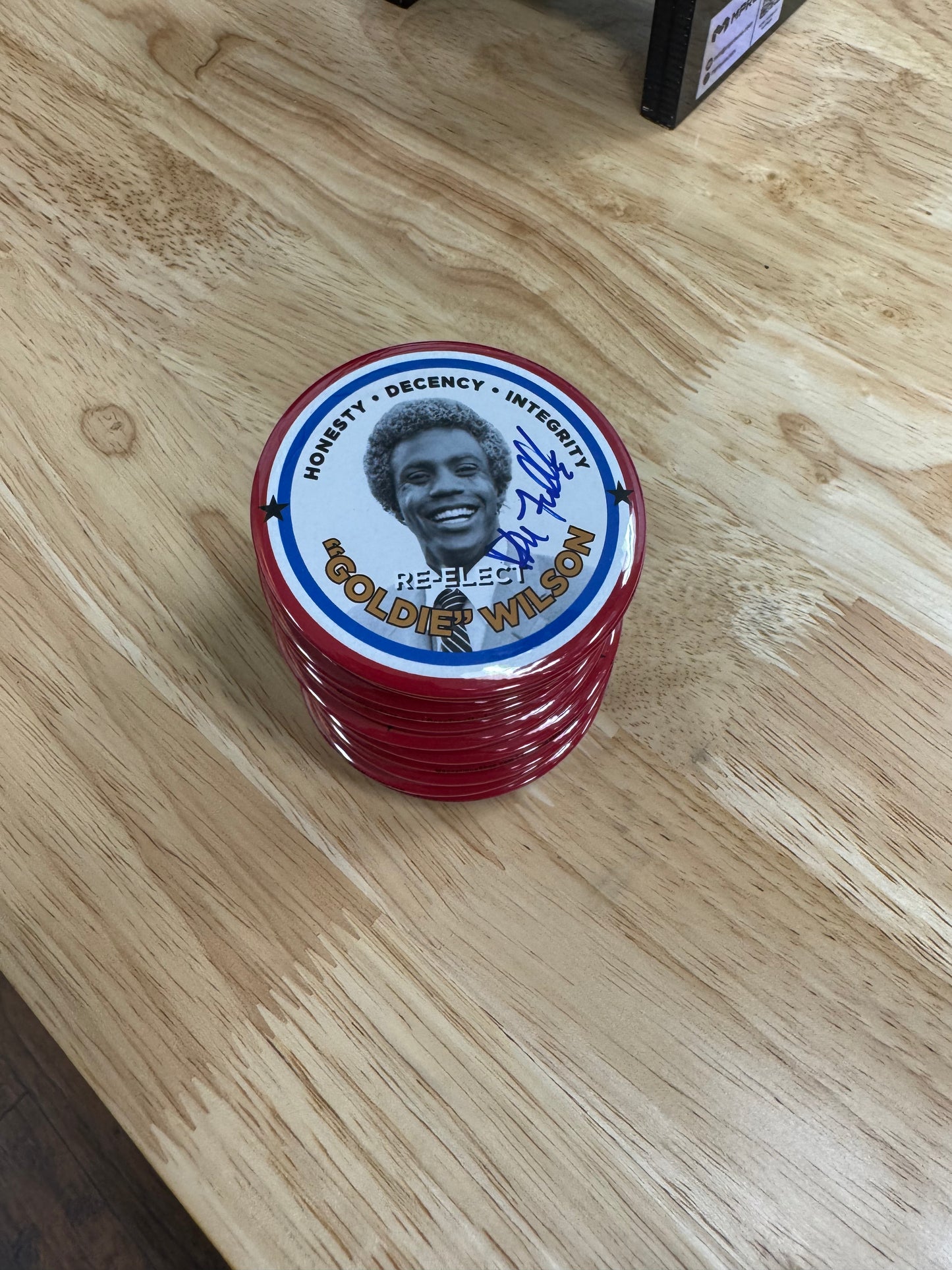 Goldie Wilson Autographed Magnet – Limited Edition Collectible (Donald Fullilove)